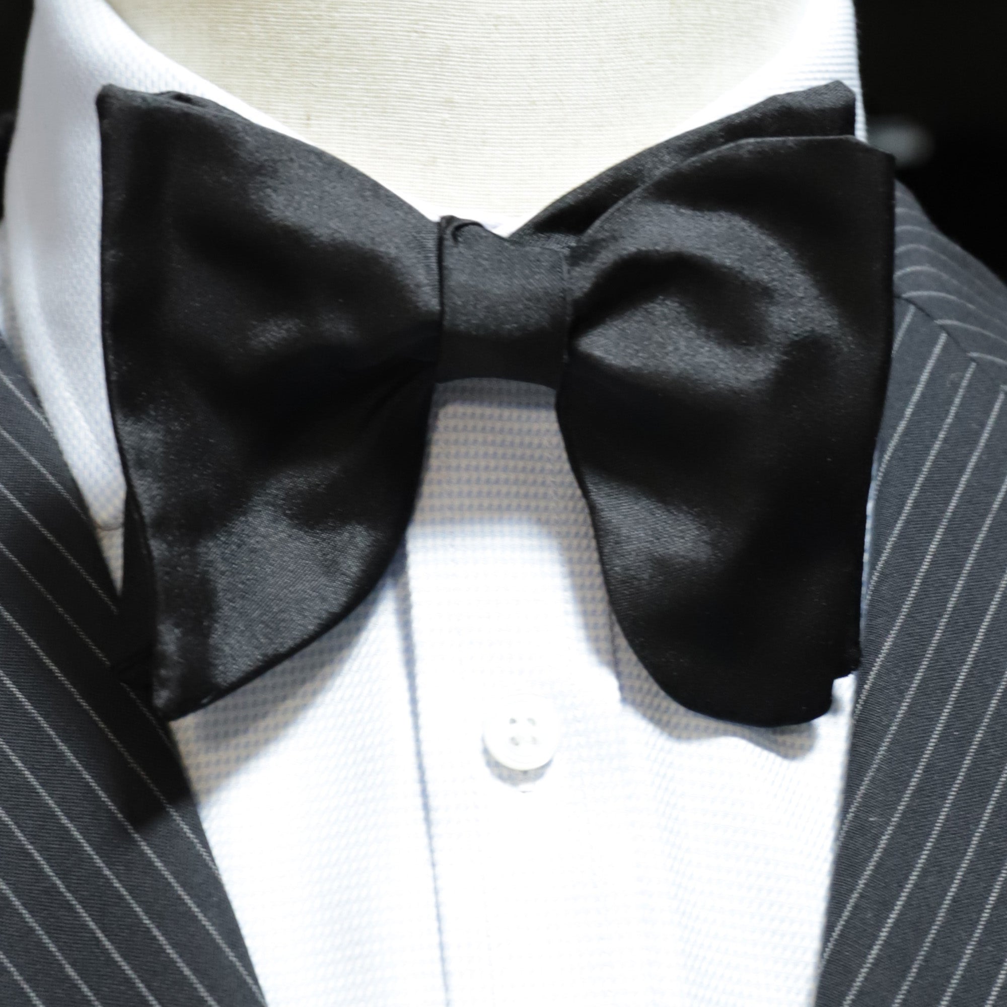 MonsterTie Self Bow Tie - Big Bow Black