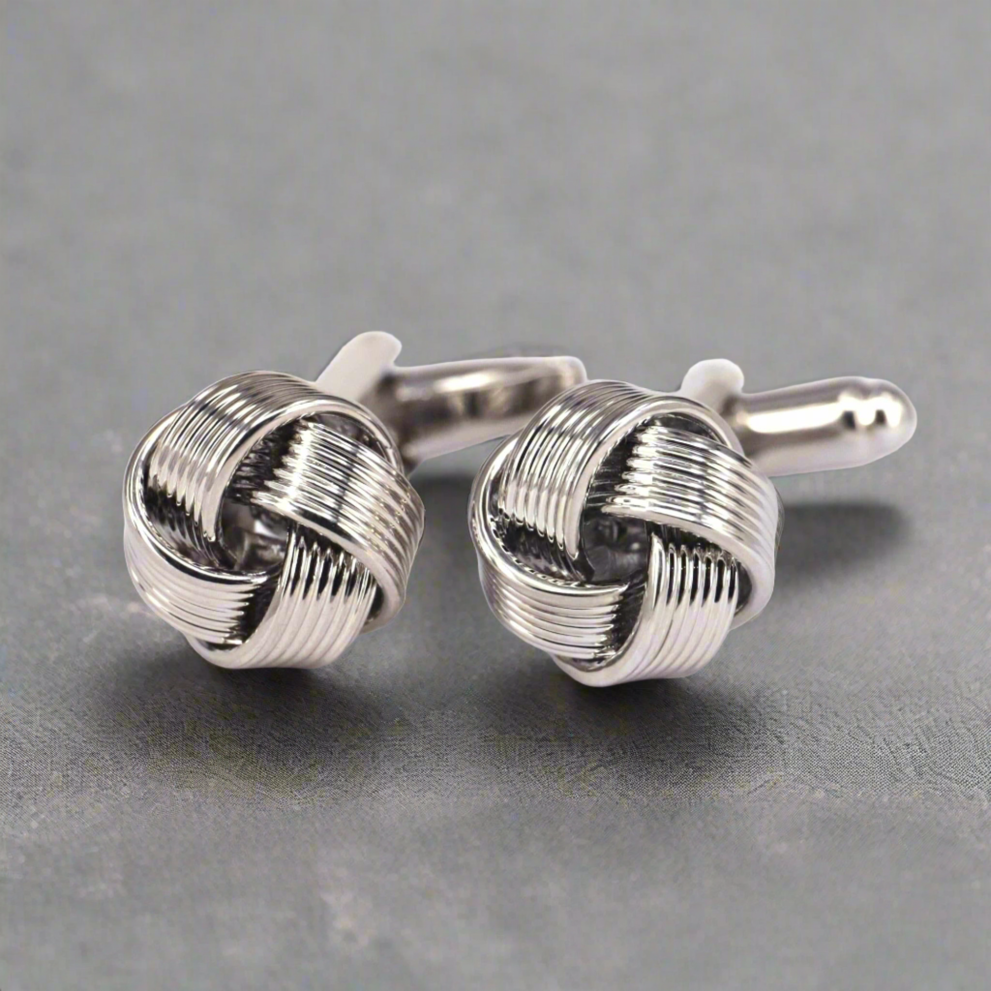 Ribbed Knot in Silver Cufflinks (Online Exclusive)