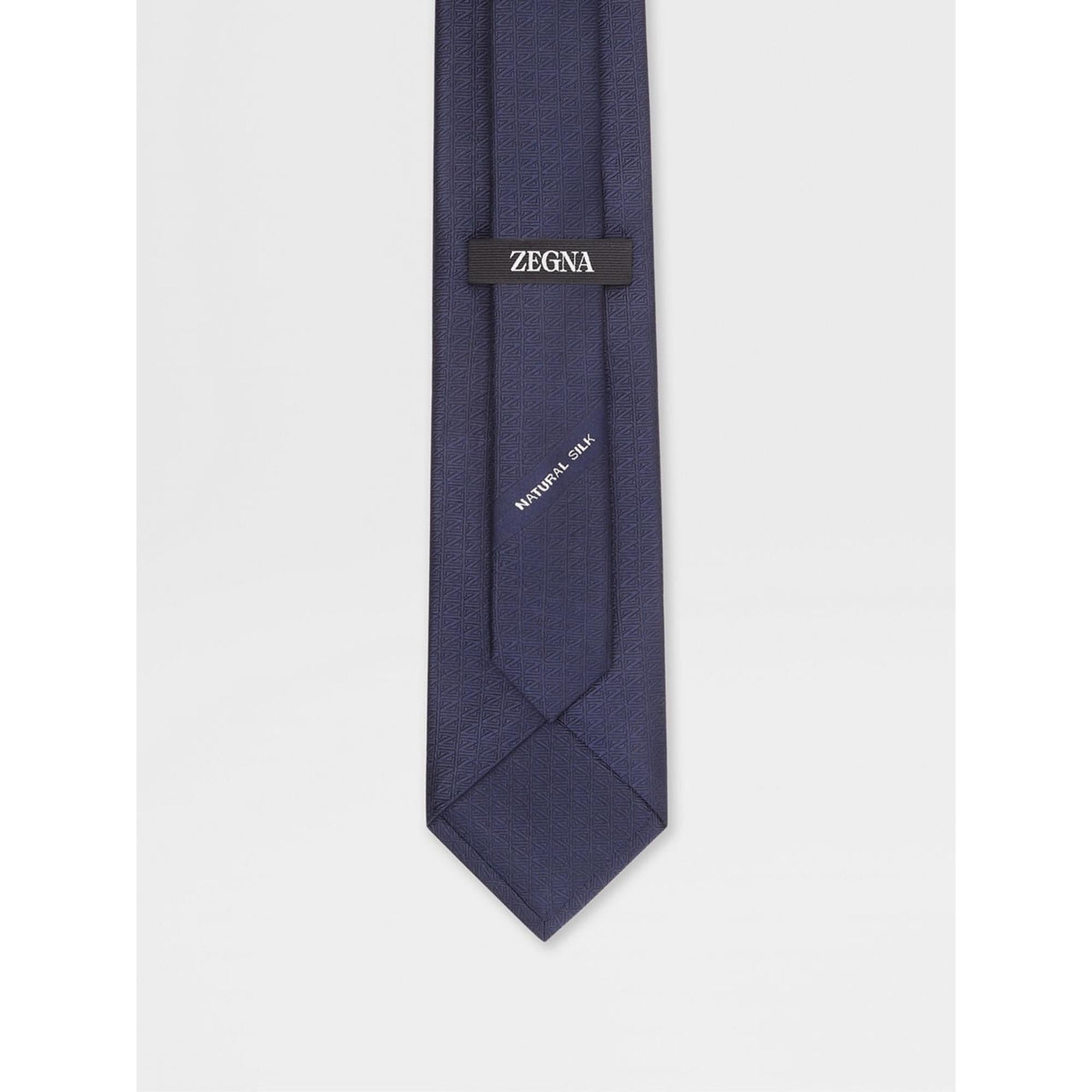 DARK BLUE NATURAL SILK TIE